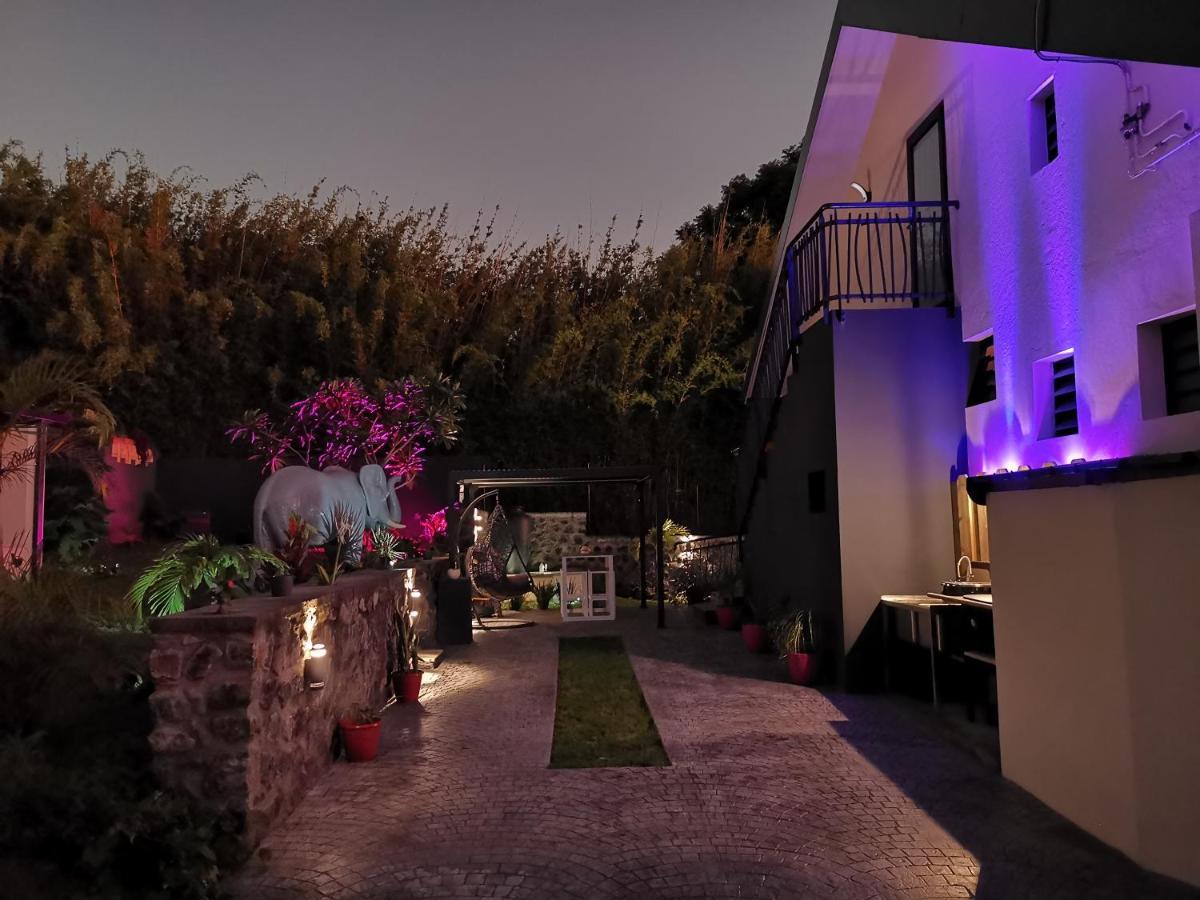 Hostal 170 Room 16 Service Appartement Le Tampon Dış mekan fotoğraf